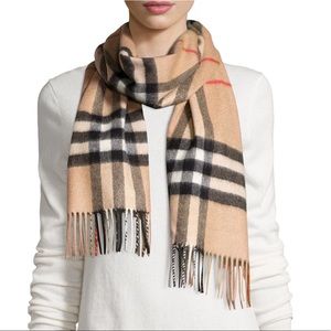 Classic Check Burberry Cashmere Scarf